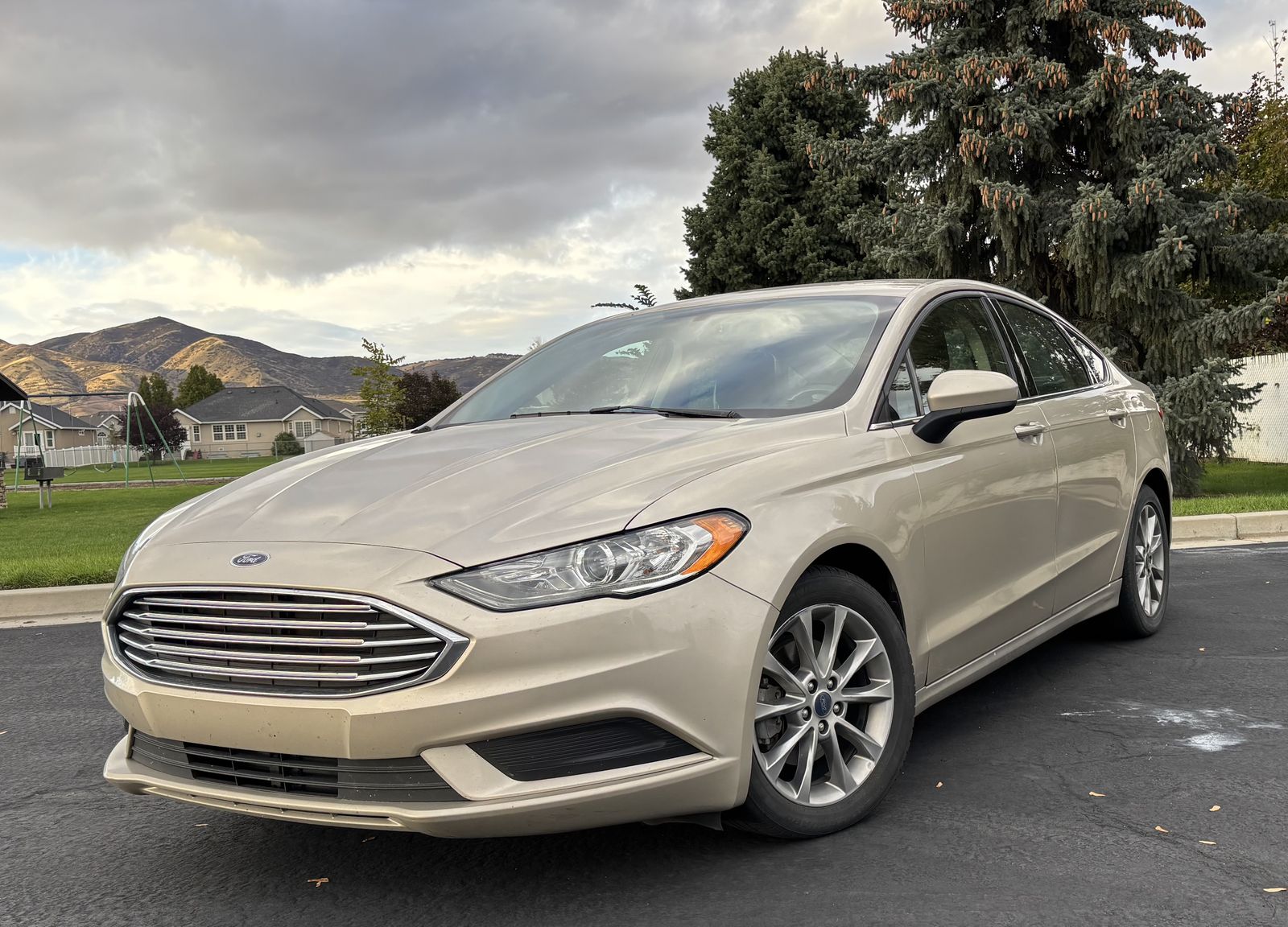 2017 Ford Fusion Hybrid SE