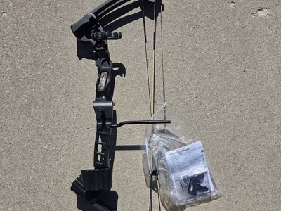 Youth Bow. Barnett Vortex Lite
