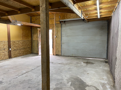 20’x23’ Shop Space with Power – Springville