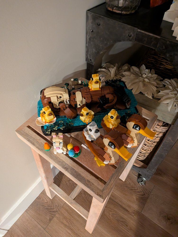 lego ideas otter w/ gwp ducks