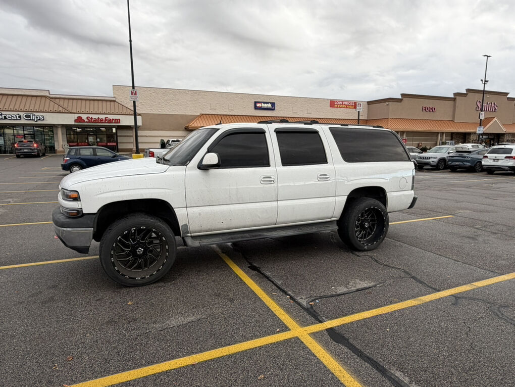 2005 CHEVROLET SUBURBAN LS