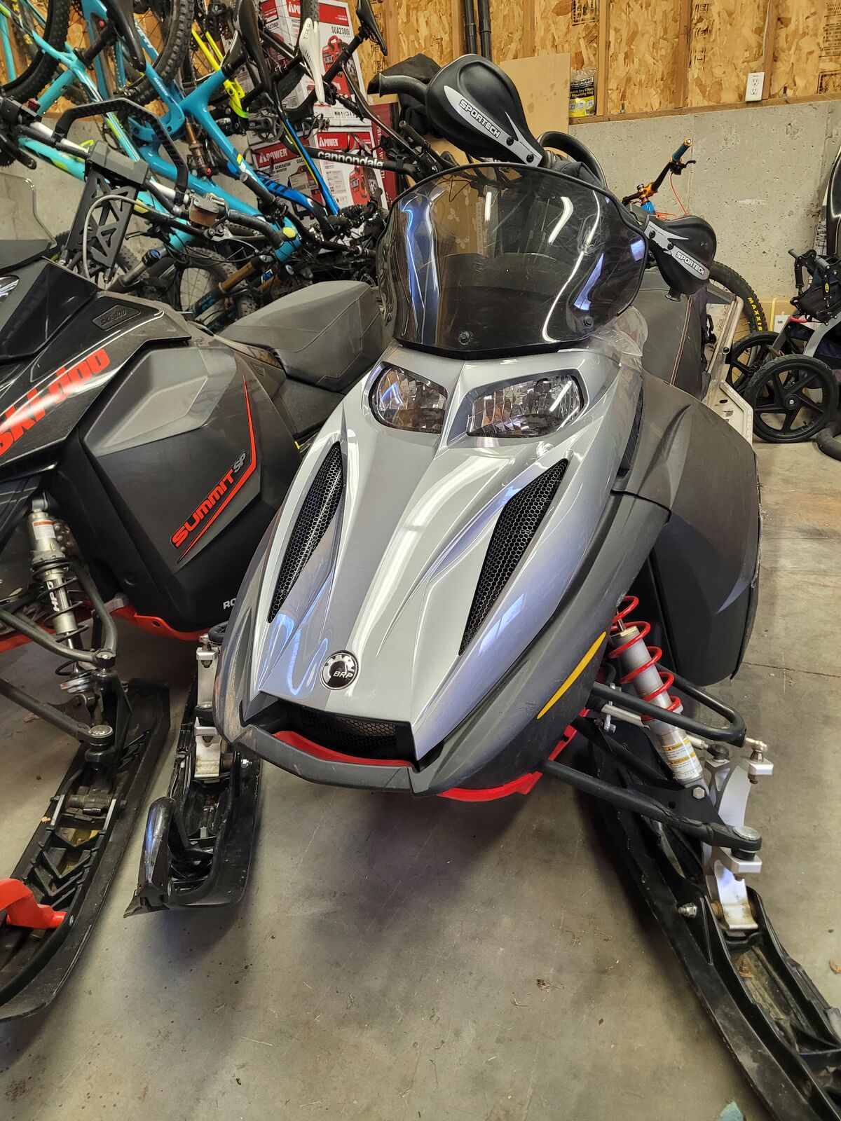 2007 Skidoo Summit 800 Snowmobile