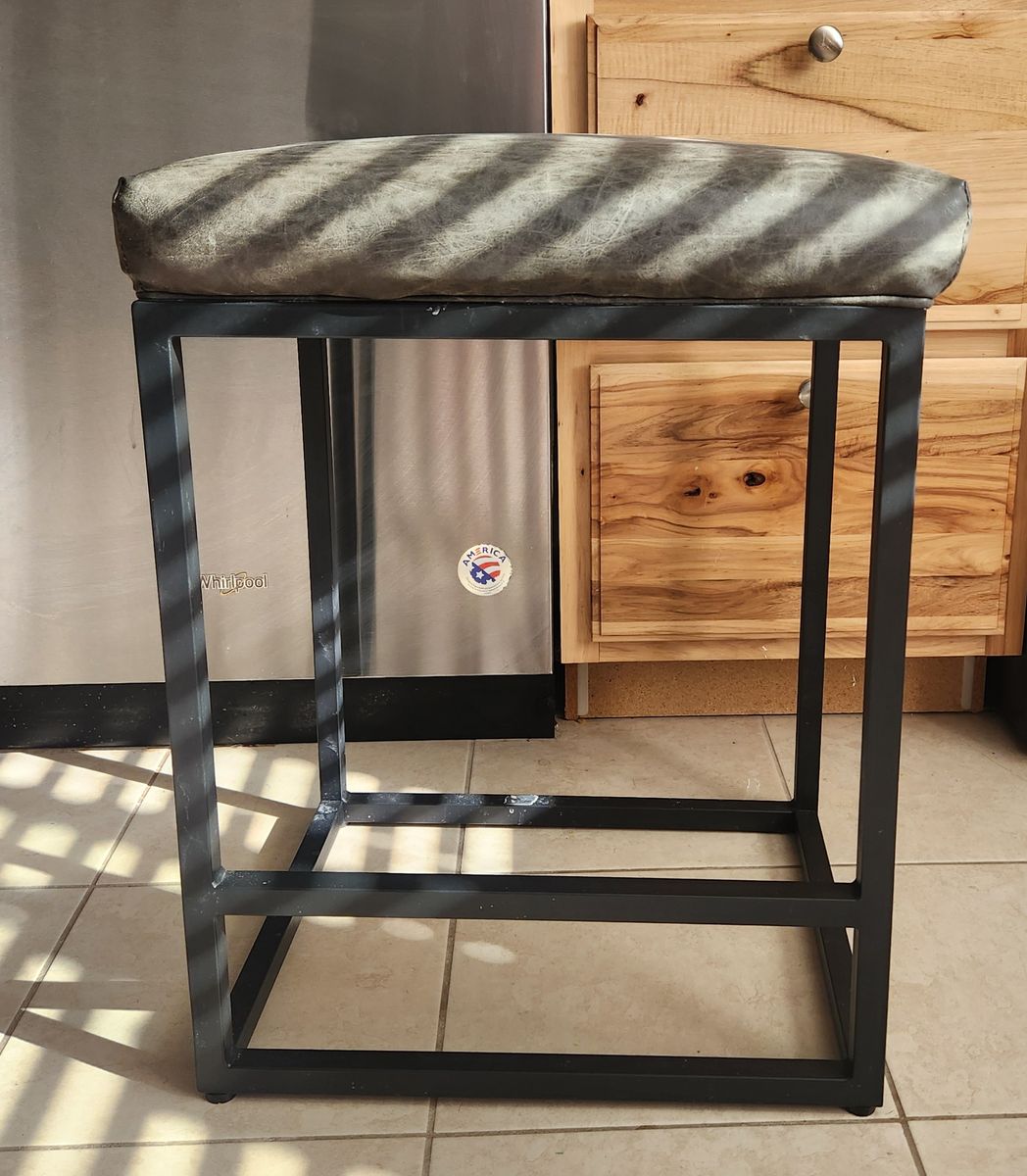 Counter high bar stools (3)