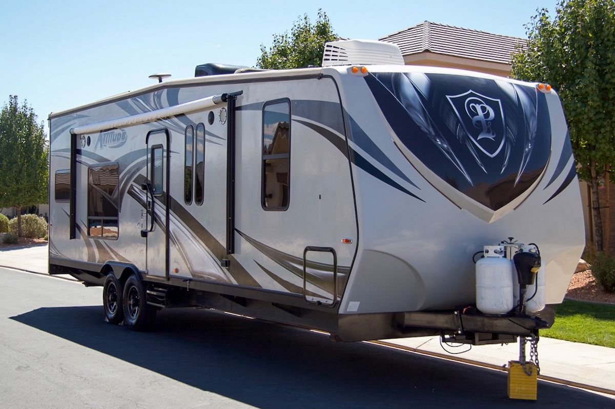 2018 Eclipse Attitude 28 iBG Toy Hauler