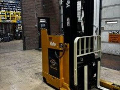 Yale Stand-on reach truck