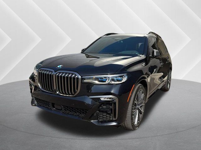 2022 BMW X7 M50i