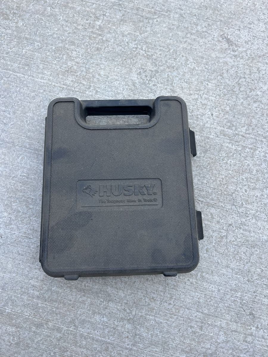 Husky Ratchetable screwdriver tool  set