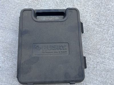 Husky Ratchetable screwdriver tool set