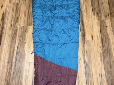 Kelty Kid’s Mistral Sleeping Bag: 20F (Synthetic)