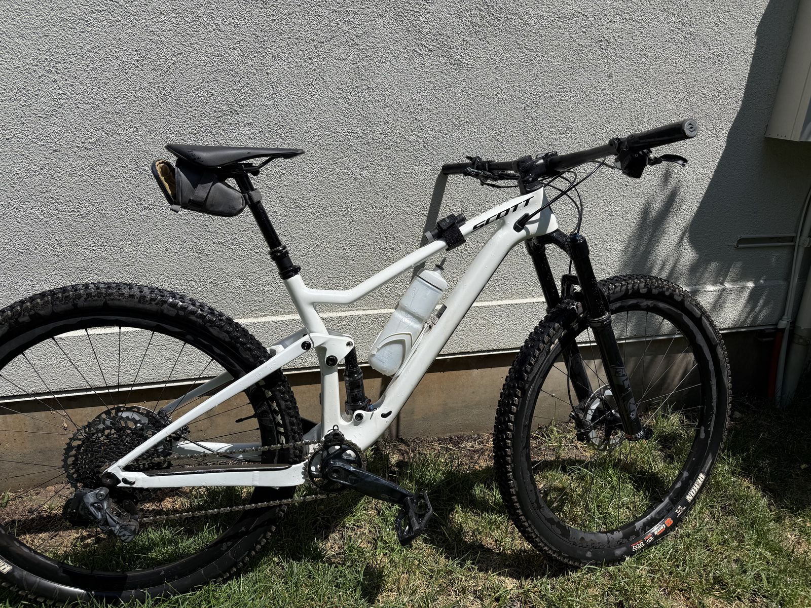 Best MTN Bike Deal - Almost New - 2021 Scott Spark 900 AXS Gloss Pearl (M)