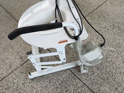LiftSeat Powered Toilet Lift / Raised Toilet Seat – Excellent Condition – $650
