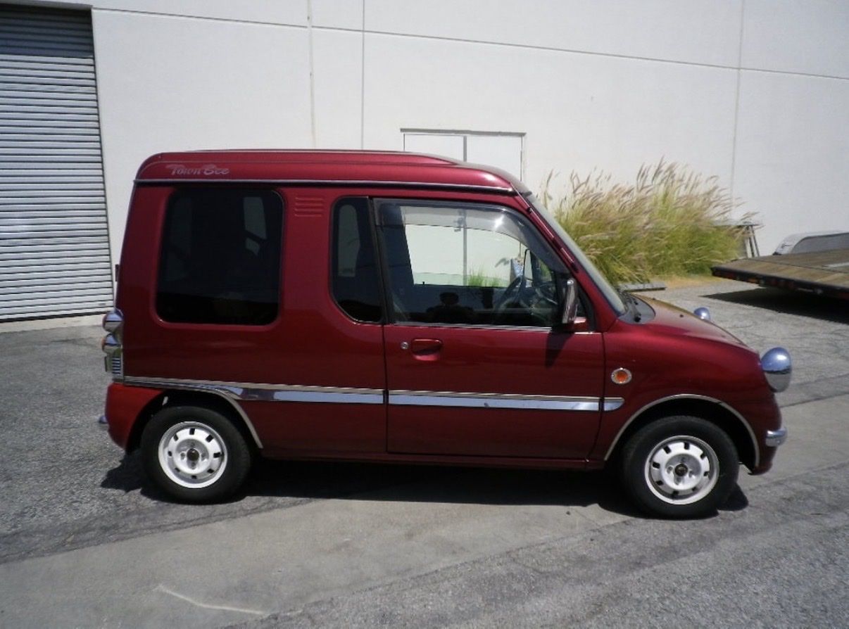 Main image 2