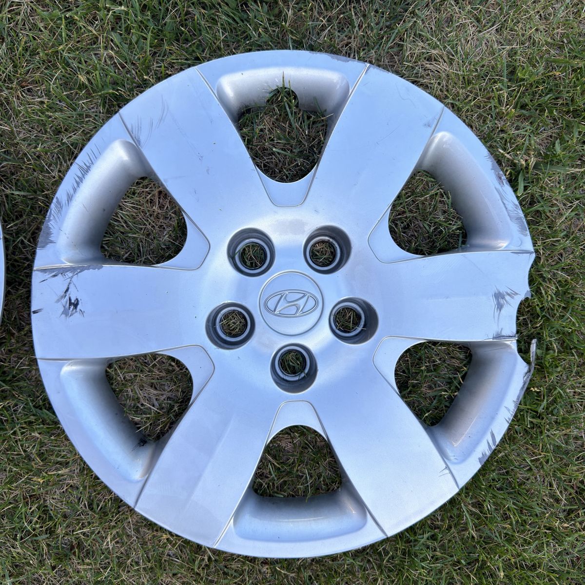 Main image 4
