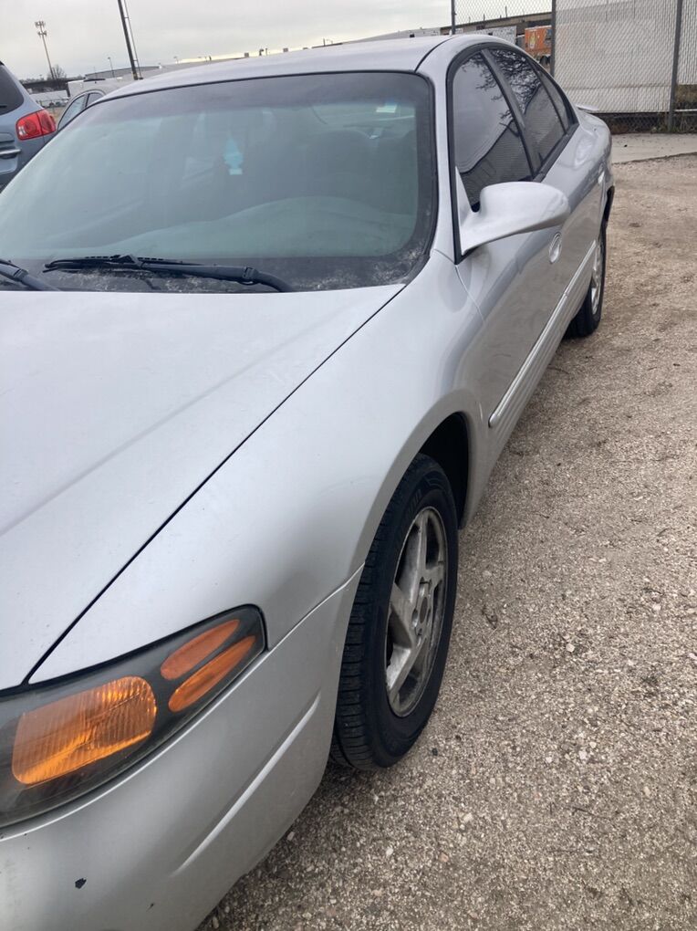 2003 Pontiac Bonneville LE