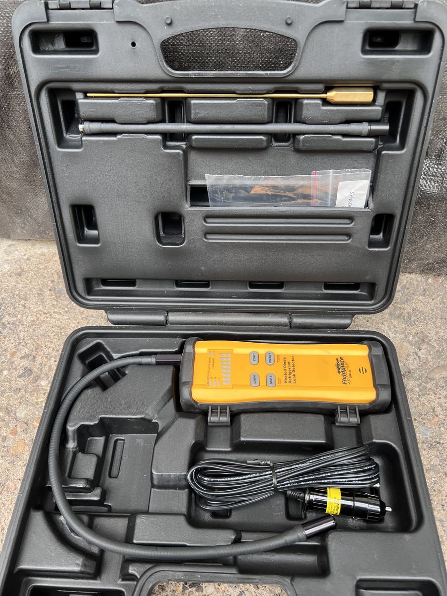 Fieldpiece SRL8 Heated Diode Refrigerant Leak Detector