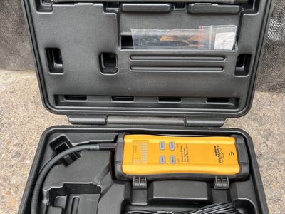 Fieldpiece SRL8 Heated Diode Refrigerant Leak Detector