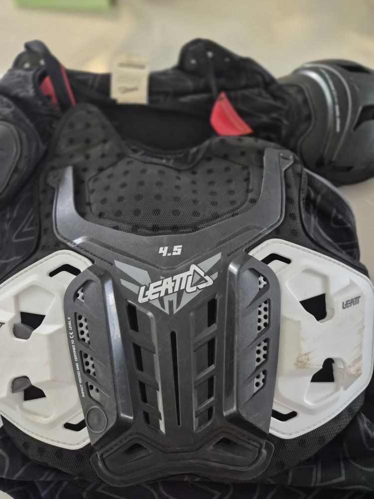 Leatt 4.5 Body Protector Protective Jacket Black White Size M