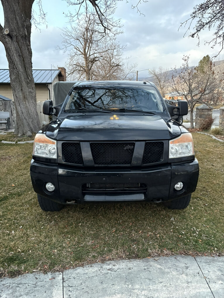 2010 NISSAN TITAN PRO-4X