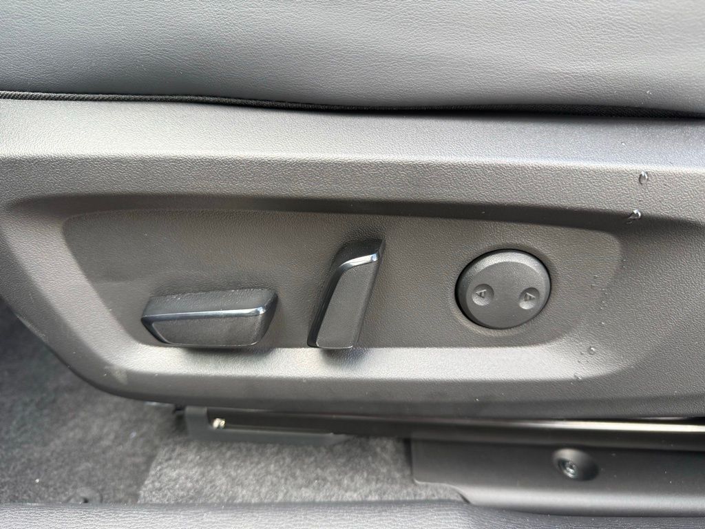 Main image 22
