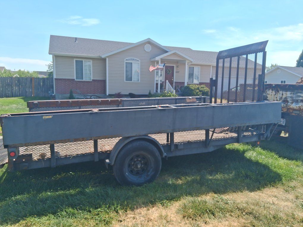 Mow trailer Single-Axle Utility Trailer with Folding Ramp Gate and Side Rails