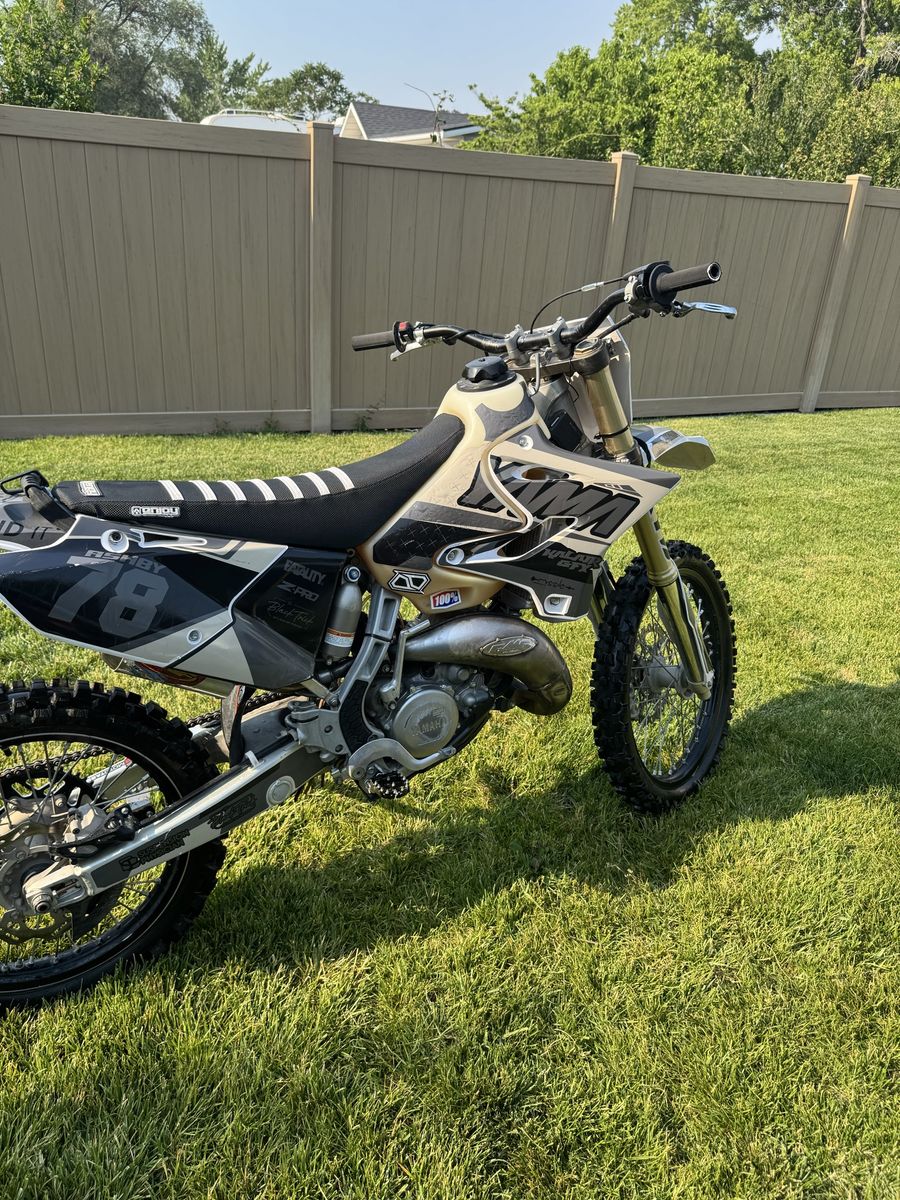 2017 Yamaha YZ125 LOADED!!