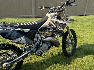 2017 Yamaha YZ125 LOADED!!