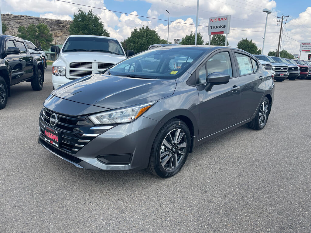 2025 Nissan Versa SV