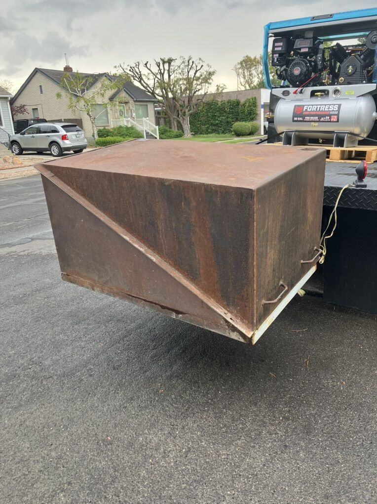 Enclosed Cargo Hitch Carrier