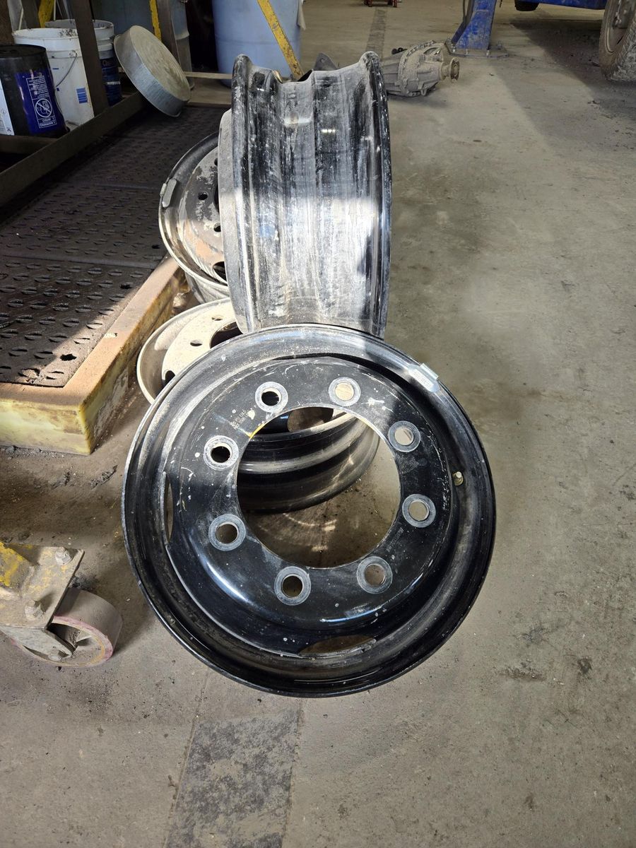 GM Stock Steel wheels 8 Hole 19.5