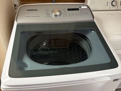 Like new- Samsung 5.0 cu ft Top Loader Washer