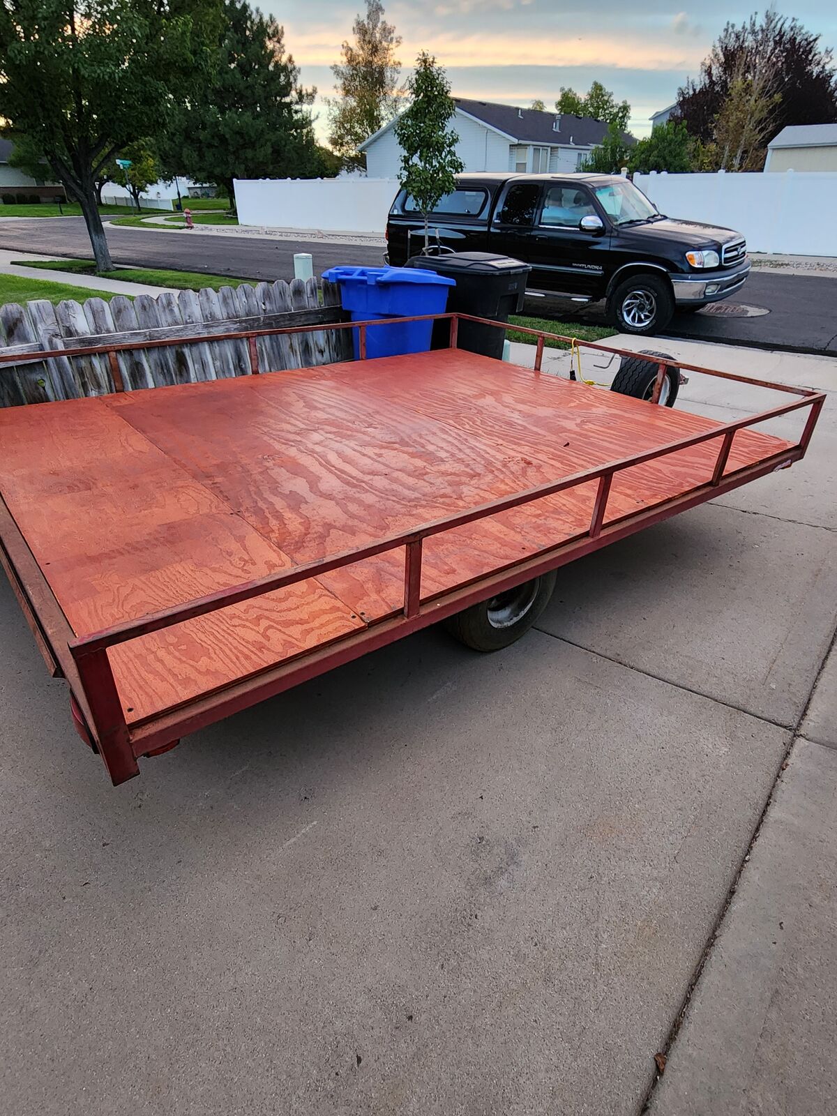 8 ft x 10 ft flatbed trailer