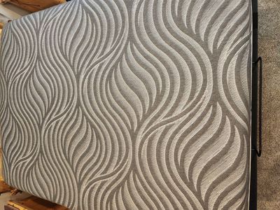 Sealy Mattress w/ Tempur-pedic Adjustable Base