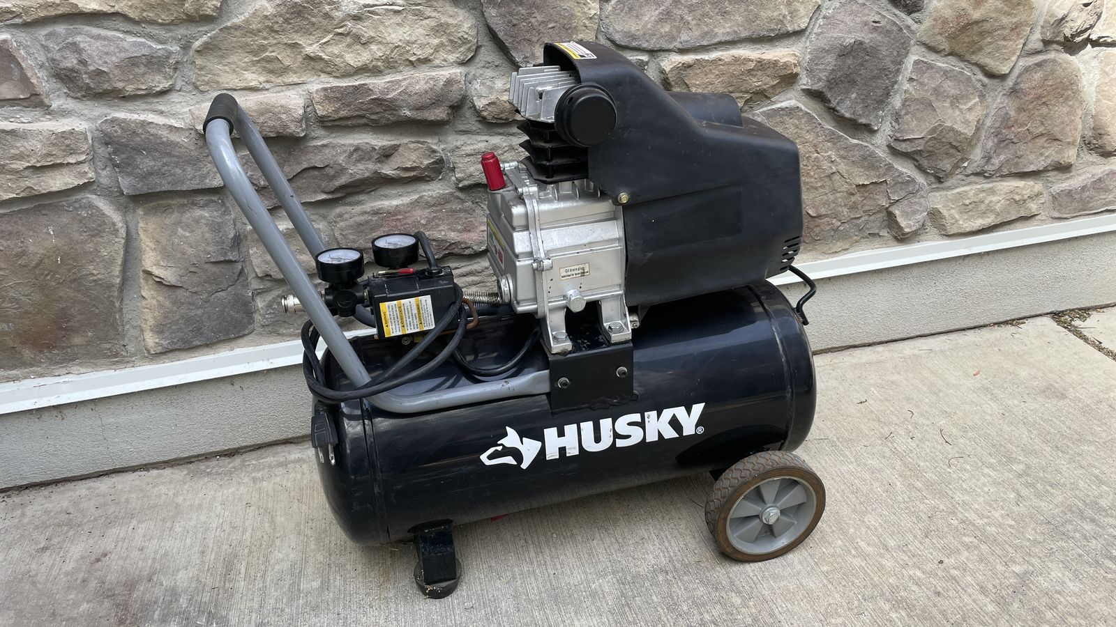 Husky 8 Gal Air Compressor