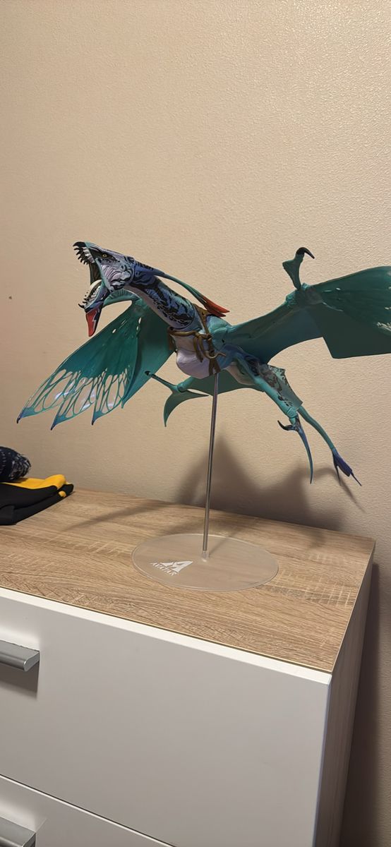 Avatar McFarlane Toys Mountain Banshee Ikran Action Figure with Display Stand