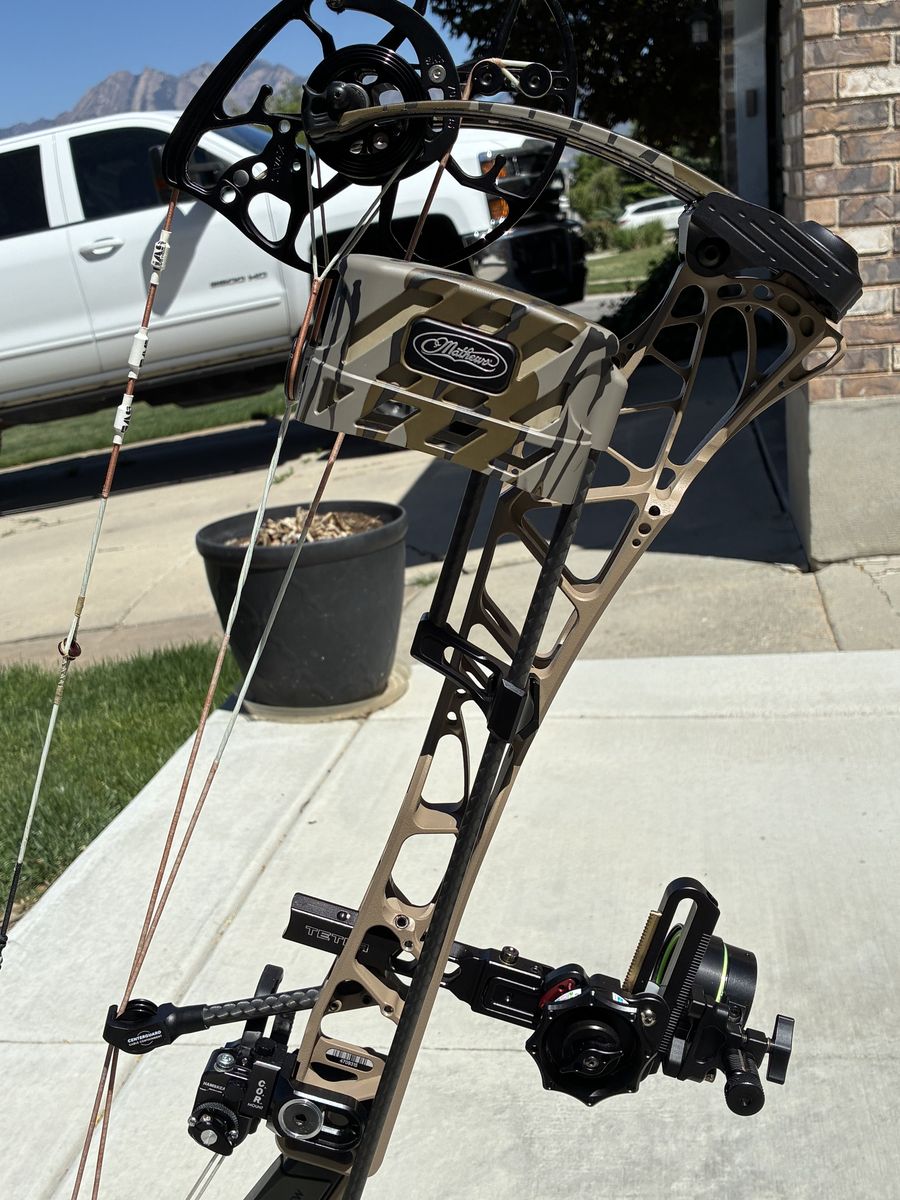 Mathews lift 33