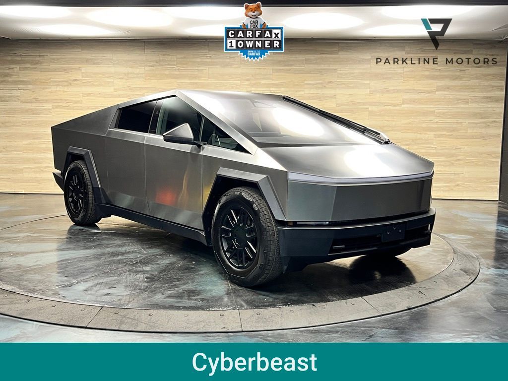 2025 Tesla Cybertruck Cyberbeast