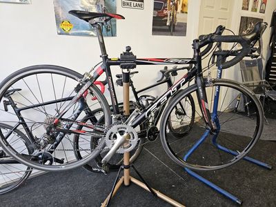 Felt F75 52cm