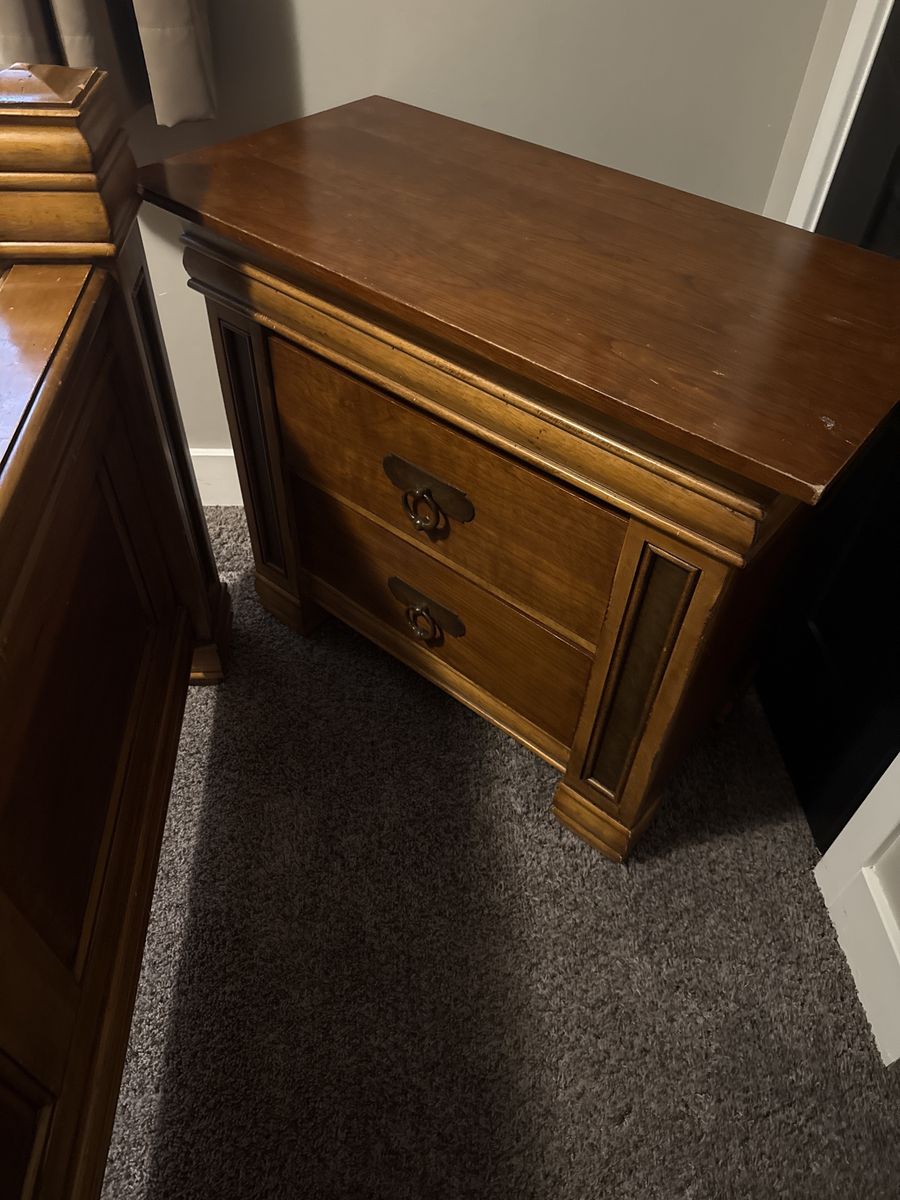 Traditional Wood Bedroom Furniture Set - Dresser, Nightstand, and Queen Size Bed Frame