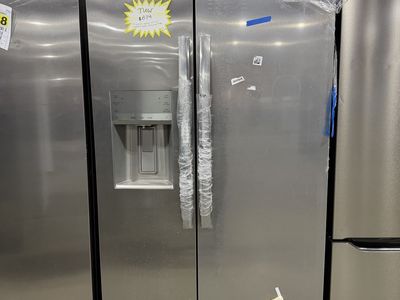 BRAND NEW! BEAUTIFUL FRIGIDAIRE SIDE BY SIDE FRIDGE