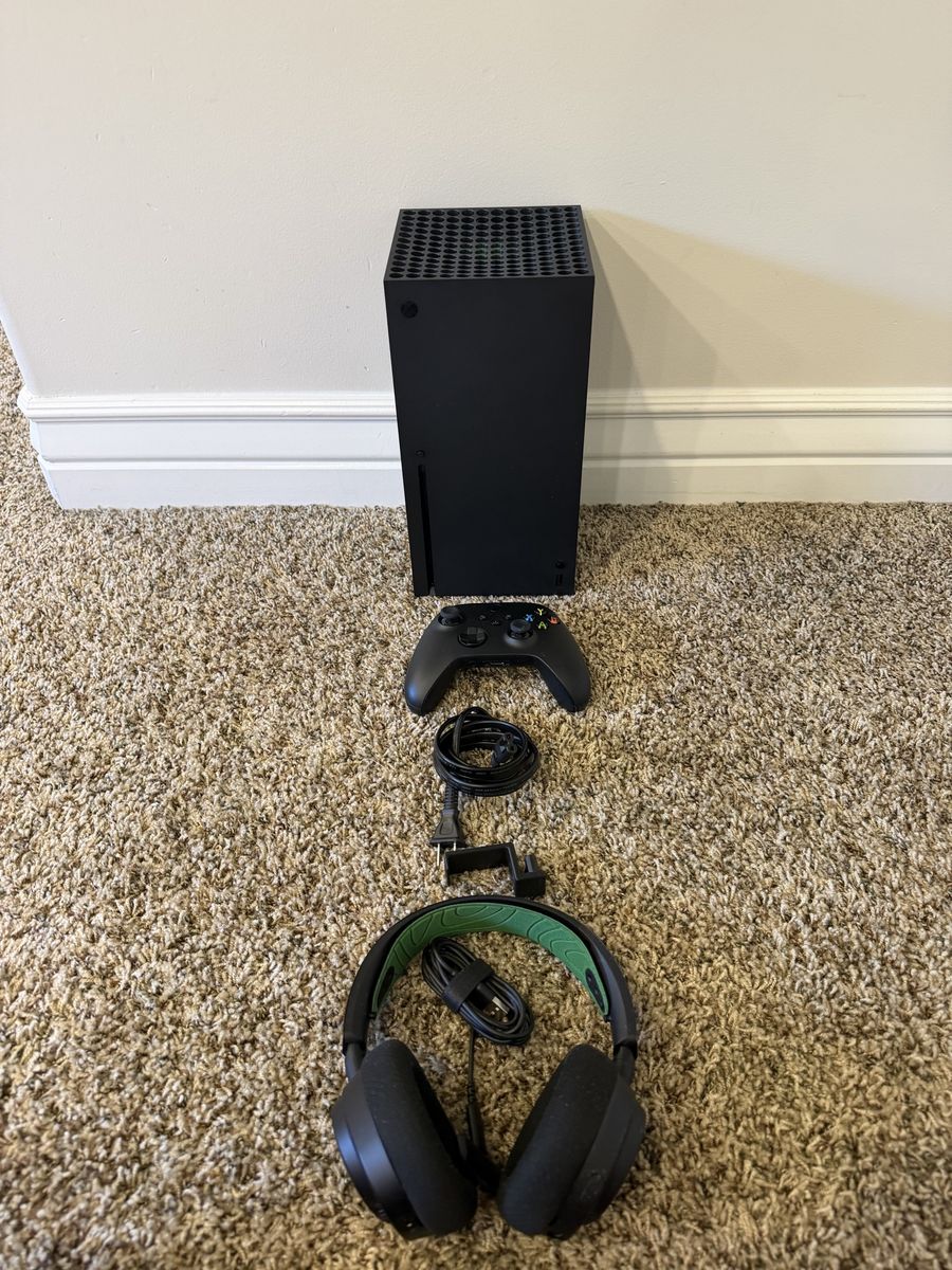 Xbox Series X and Headset