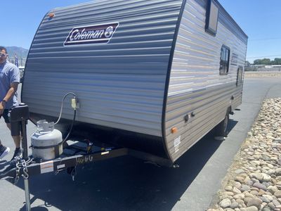 2024 Coleman 17b bunks