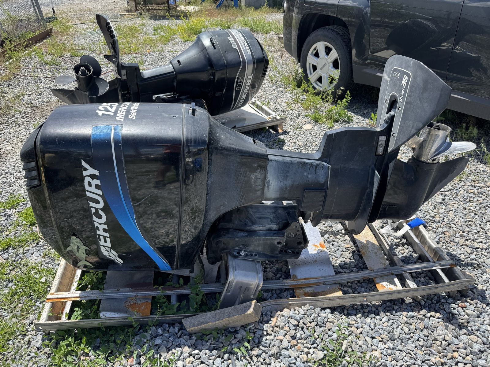 Main image 3