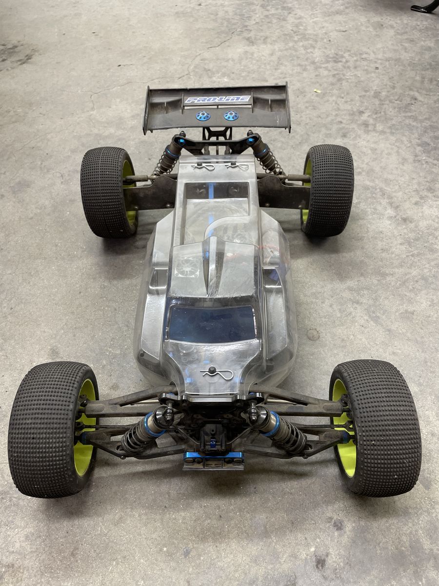 Team associated rc8t3e w/ upgrades used obo
