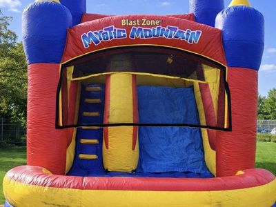 Commercial bounce houses