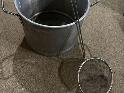 Large Aluminum Stock Pot with Steamer Basket and Skimmer