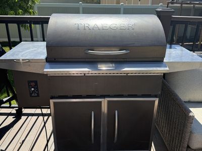 Traeger Elite Wood Pellet Grill and smoker