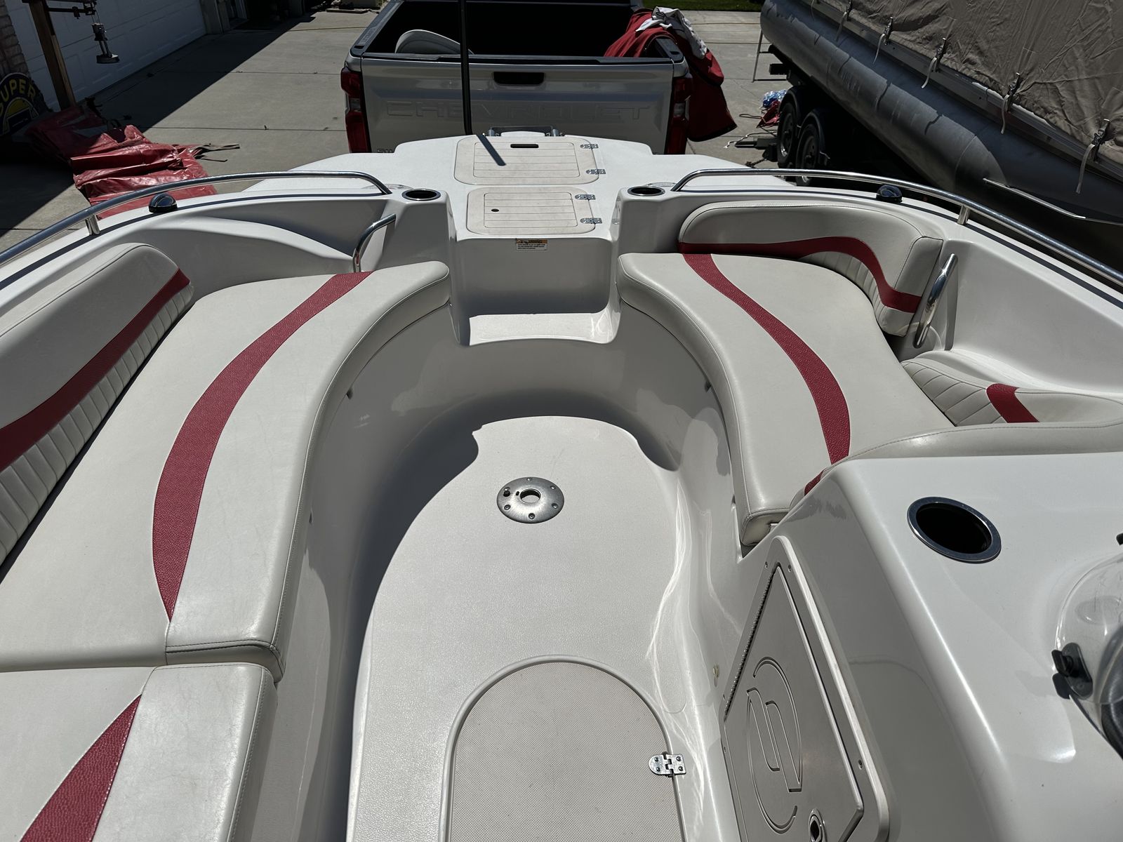 Main image 6
