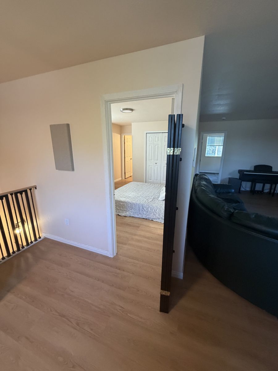 Main image 17