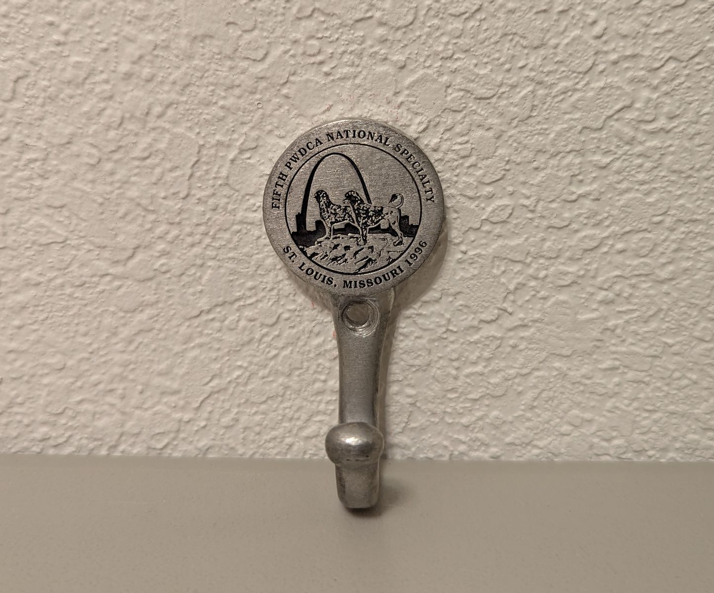 Main image 3