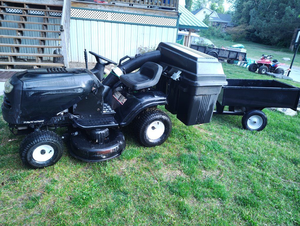 riding lawnmower